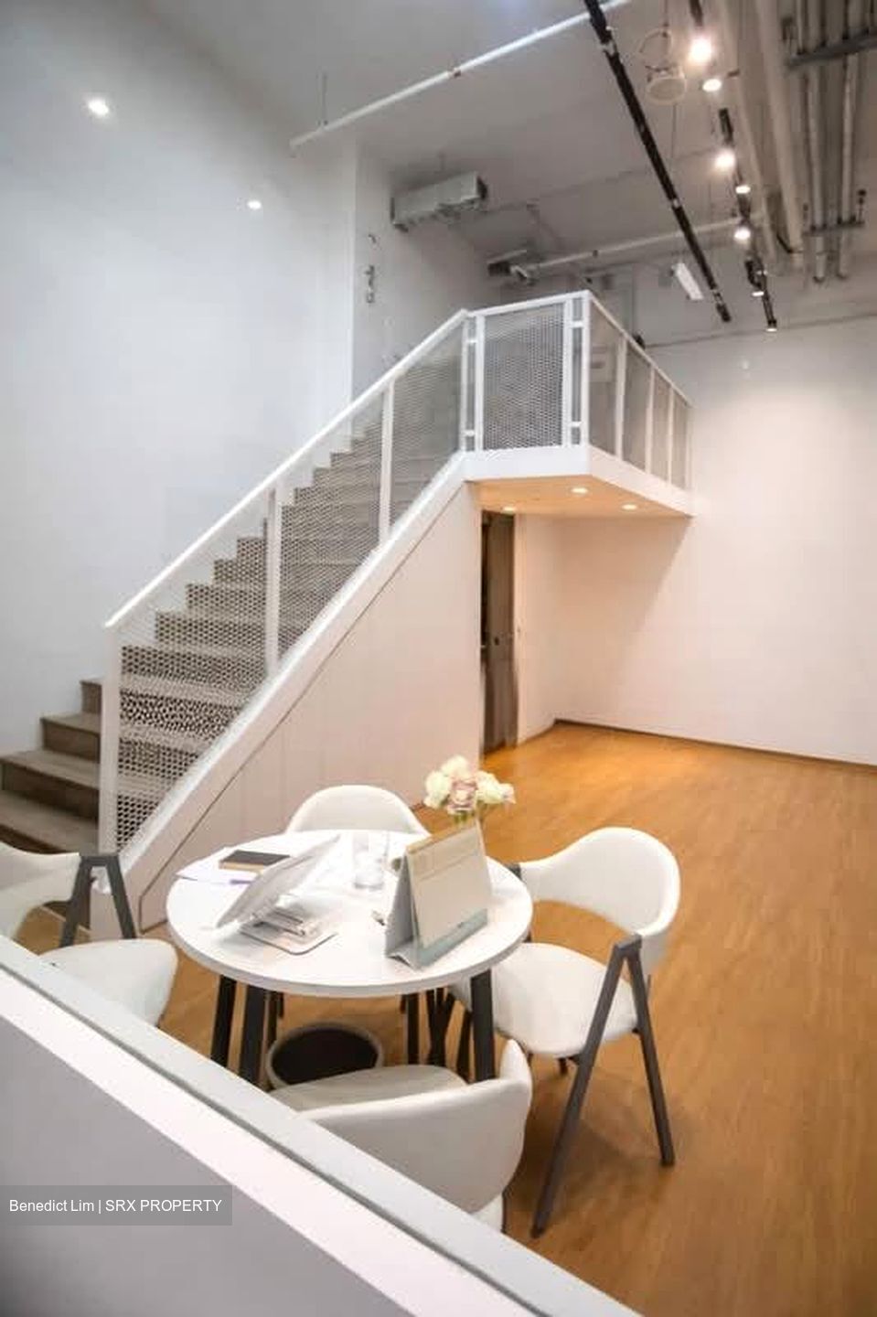 Woods Square (D25), Office #591809571